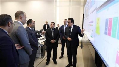 وزير الصحة يتفقد ديوان عام الوزارة في العاصمة الإدارية الجديدة