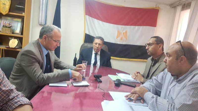 غرفة عمليات تعليم