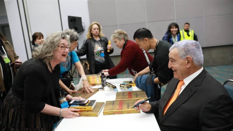 العالم الاثرى الدكتور