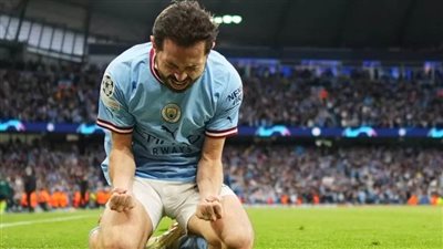 برناردو سيلفا يحصد جائزة أفضل لاعب في مباراة السيتي والريال 