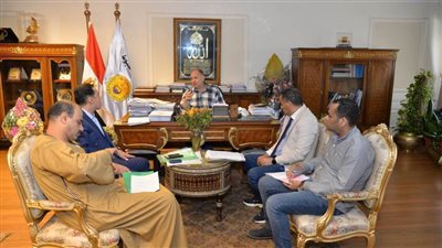 محافظ أسيوط يلتقي عددًا من أعضاء مجلس النواب والشيوخ لمناقشة خطط المحافظة المستقبلية