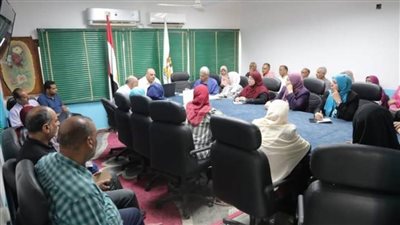 وكيل تعليم الوادي الجديد يترأس اجتماع ومديري الإدارات التعليمية وموجهي العموم الأوائل