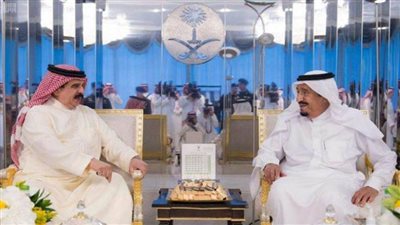 ملك البحرين يشيد بالعلاقات الأخوية الوثيقة مع المملكة العربية السعودية