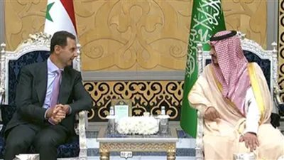 ولي العهد السعودي يستقبل الرئيس السوري بمقر القمة العربية بجدة