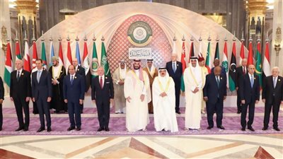 التقاط صورة تذكارية للقادة العرب قبل انطلاق القمة العربية الـ 32