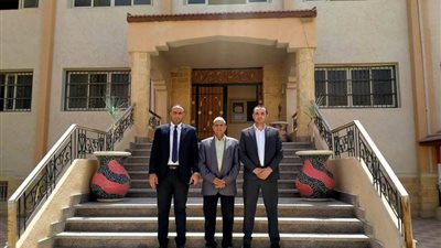 لجنة من وزارة التنمية المحلية تتفقد المركز التكنولوجي لخدمة المواطنين  