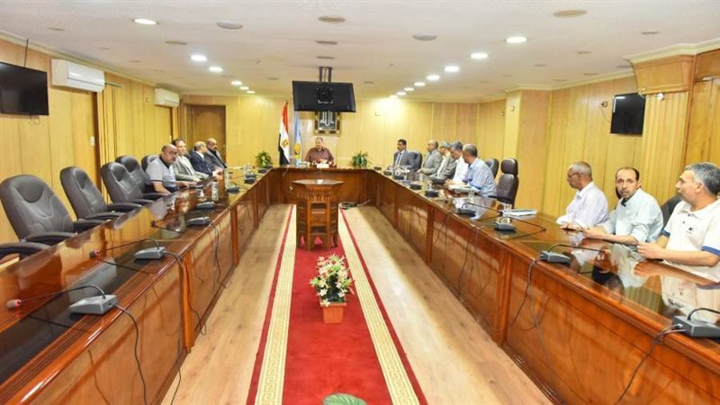 محافظ أسيوط يترأس