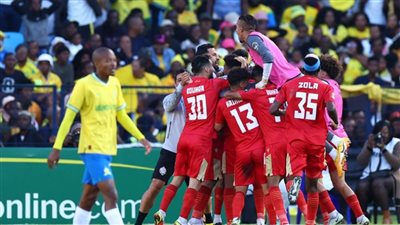 النشرة الرياضية| الوداد يقصي صنداونز والبصق على تريزيجيه وهروب لاعب المصارعة