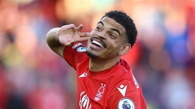 نوتنجهام فورست يغلق الطريق على أرسنال ويهدي مانشستر سيتي اللقب الثالث على التوالي