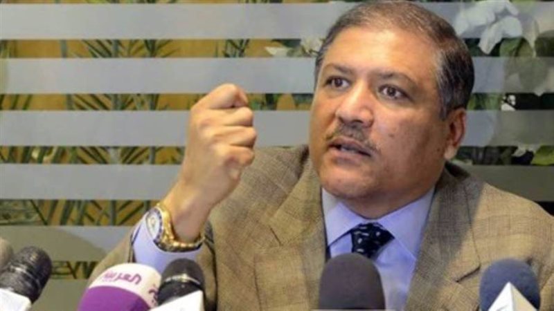 الدكتور عفت السادات