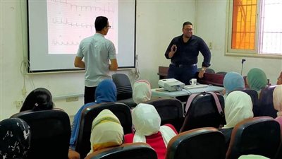 طب بشري سوهاج تواصل تنظيم دوراتها التدريبية عن أساسيات قراءة رسم القلب لمرضى الحالات الحرجة