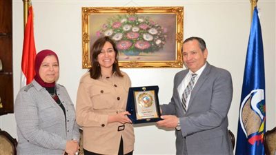 نائب محافظ البحيرة تستقبل مساعد وزير التربية والتعليم للأبنية التعليمية