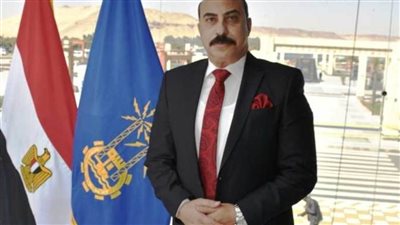 محافظ أسوان: أسطول للنظافة يضم 40 سيارة ولودر ومكنسة وفنطاس 