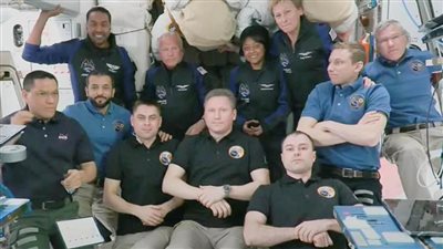 رائدا الفضاء السعوديان يصلان إلى محطة الفضاء الدولية للبدء في مهمتهما العلمية