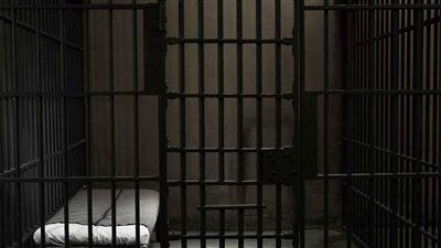 عاجل|  تفاصيل واقعة انتقام في الزنزانة.. أيام 