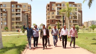 وزير الإسكان يتابع مع رئيس جهاز 