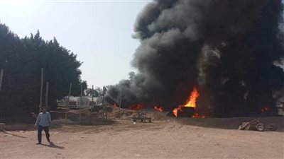 عاجل| السيطرة على حريق بسيارتين محملتين بالوقود فى قها