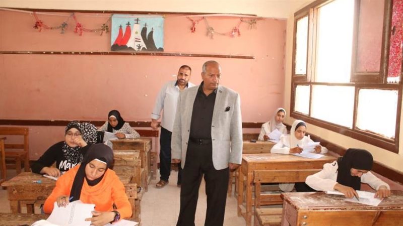 وكيل الوزارة يابع