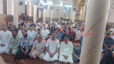 5 آلاف مسجد بكفر الشيخ يرددون الصلاة على النبي بعد صلاة الجمعة