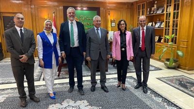 سفارة كولومبيا: نسعى لزيادة التعاون بين جامعة المنيا وجامعات كولومبيا 