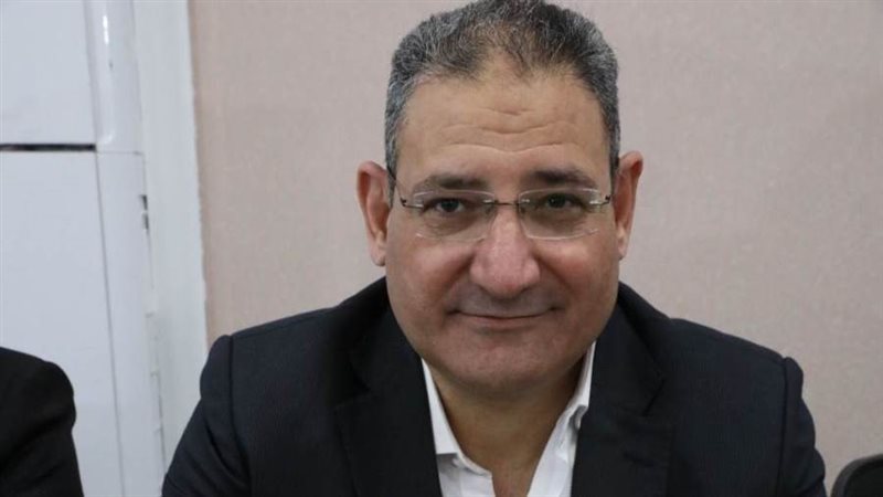 الكاتب الصحفي أحمد