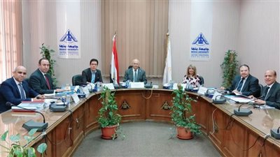 لجنة قيادات جامعة بنها تستقبل المتقدمين للوظائف القيادية