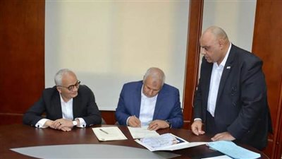 وزير التعليم يشهد اعتماد الزملوط نتيجة الدور الأول للشهادة الإعدادية