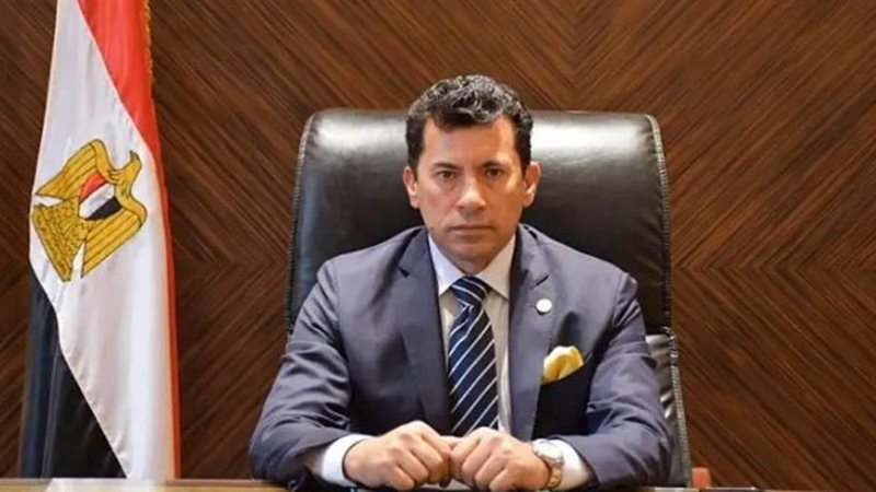 وزير الشباب والرياضة