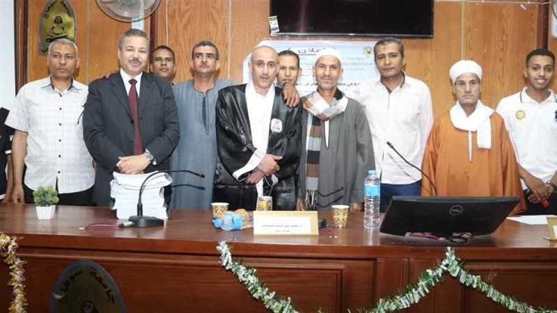 جانب من المناقشه