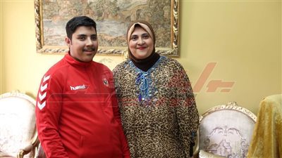 أحمد طارق سباح الأهلي لذوي الهمم ووالدته يكشفان الكثير من الأسرار