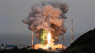 بيونغ يانغ تعترف بفشلها في إطلاق قمر صناعي وسيئول تعلن العثور على حطام الصاروخ الحامل