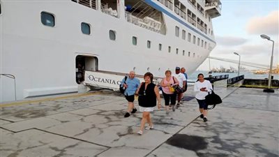 اقتصادية قناة السويس : ميناء بورسعيد السياحي يستقبل 8582 سائحا على متن 5 سفن خلال مايو