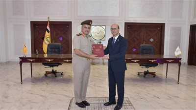 إدارة الحرب الكيميائية توقع بروتوكول تعاون مع جامعة أسيوط 