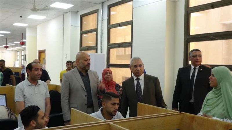 رئيس جامعة المنيا