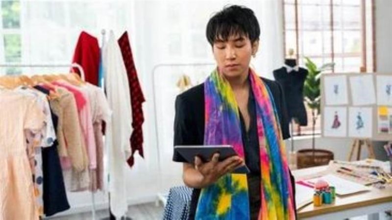 العمال الشباب