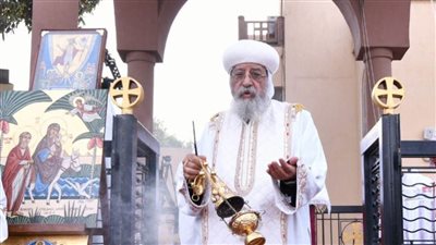 البابا تواضروس يصلي قداس عيد 