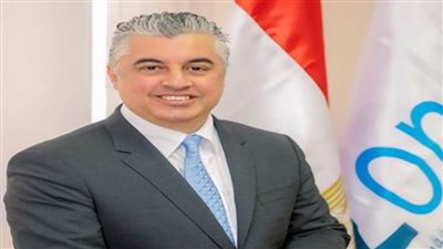 وفد اقتصادية قناة السويس يطرح فرص الاستثمار على شركات كبرى في هونج كونج