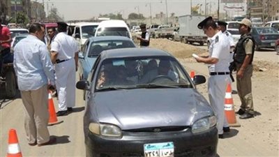 تحرير 2118 مخالفة عدم تركيب الملصق الإلكتروني ورفع 48 سيارة ودراجة متهالكة خلال 24 ساعة