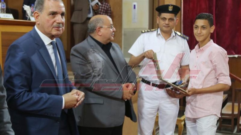 خلال التكريم