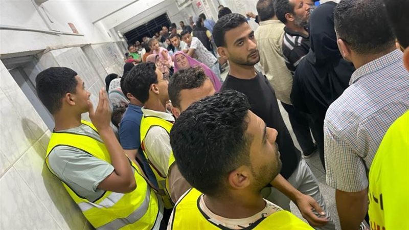 تجمهر أهالي المصابين