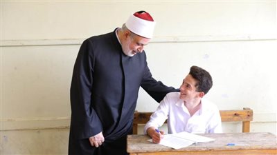 في أول أيامها… وكيل الأزهر يتفقد لجان امتحانات الشهادة الثانوية الأزهرية بمدينة ٦ أكتوبر