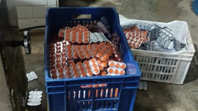 تموين العامرية تضبط مصنع مكملات غذائية دون ترخيص 