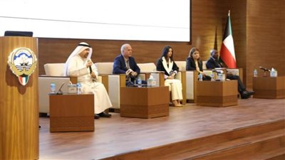 خبراء اقتصاديون يؤكدون أهمية تعزيز العلاقات الاستثمارية بين مصر وسلطنة عمان