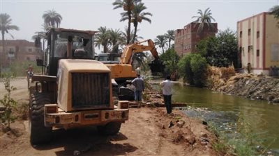 محافظ أسيوط يؤكد انتظام العمل بالمرحلة الثانية من الموجة 21 وإزالة 18 حالة تعد بالمراكز