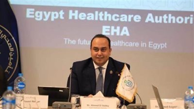 وزير الصحة يشيد بجناح هيئة الرعاية الصحية في المعرض الطبي الإفريقي الثاني