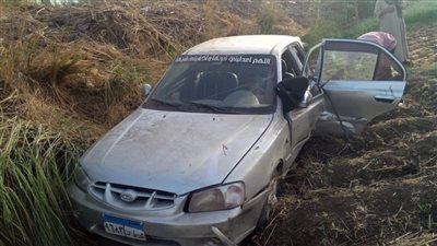 مصرع سيدة وإصابة 2 في حادث انقلاب سيارة ملاكي بأسيوط