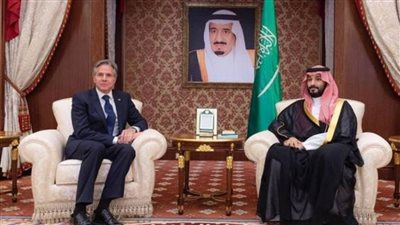 ولي العهد السعودي يبحث مع وزير الخارجية الأمريكي تطورات الأوضاع الإقليمية والدولية