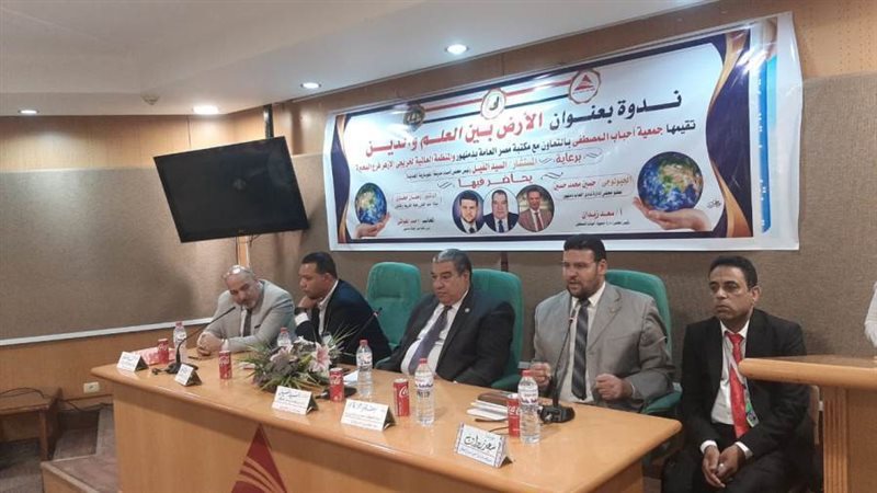 الكشف على ١٣٨٢ مواطنا