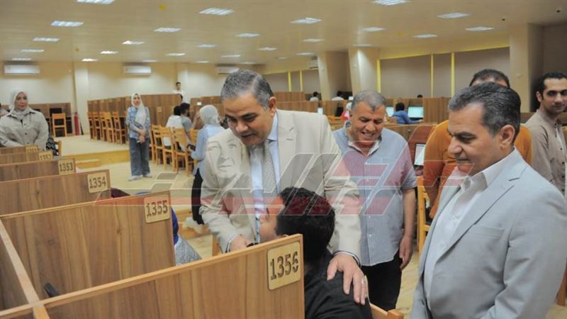 جولة رئيس الجامعة