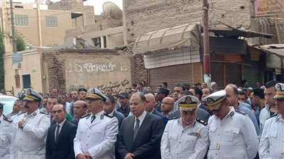 محافظ أسيوط يشارك فى الجنازة العسكرية للشهيد 